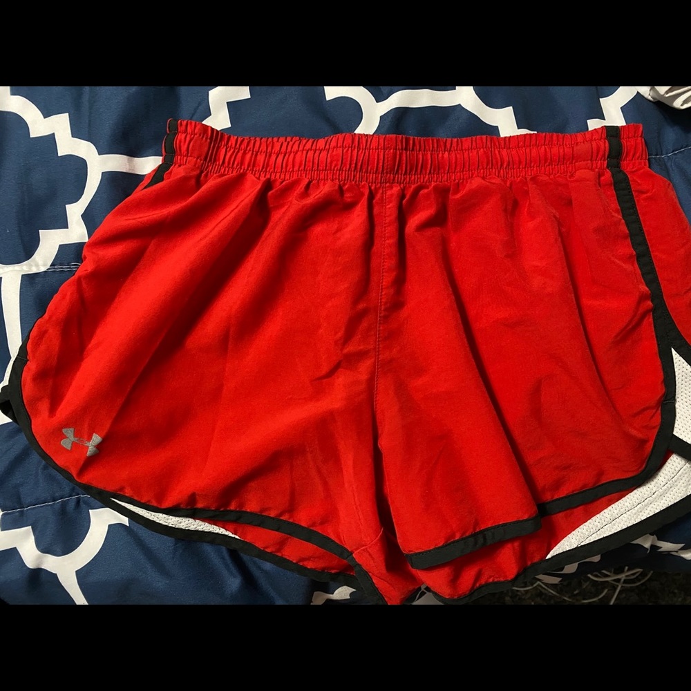 Athletic shorts